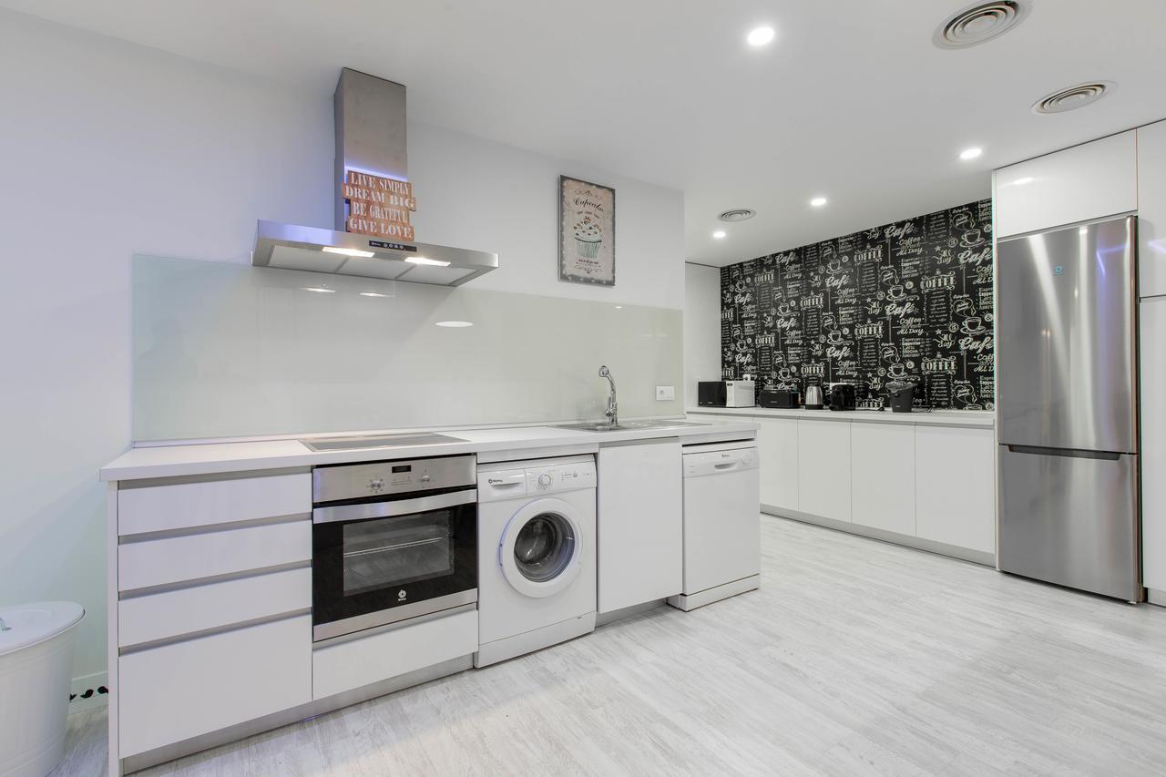 Ferienwohnung Bookinmadrid Com - Cascorro Sq 18 Pax Exterior foto
