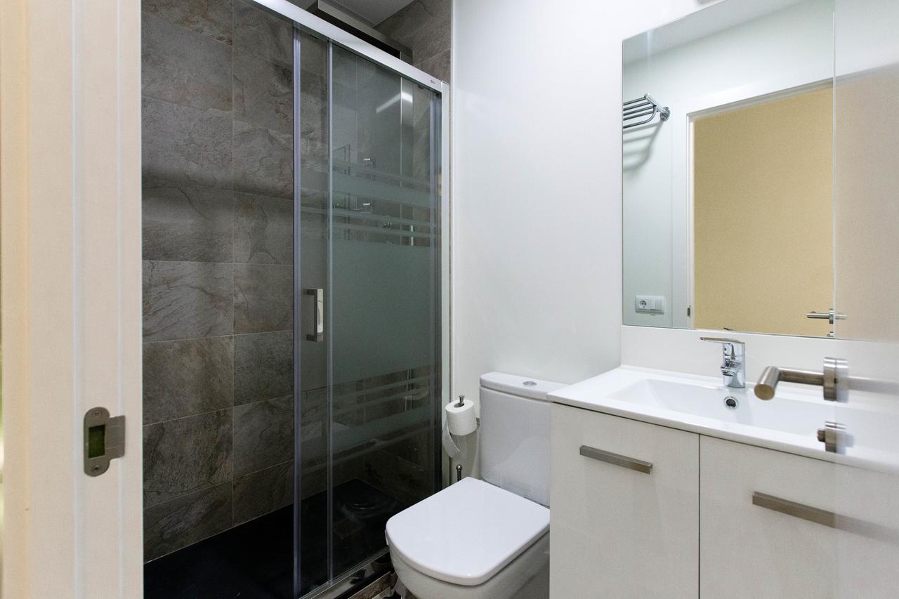 Ferienwohnung Bookinmadrid Com - Cascorro Sq 18 Pax Exterior foto