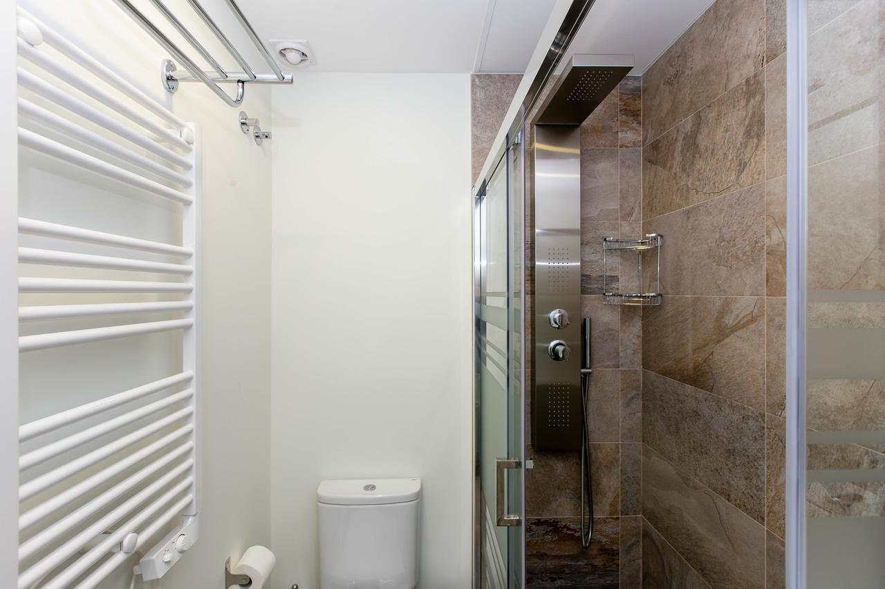 Ferienwohnung Bookinmadrid Com - Cascorro Sq 18 Pax Exterior foto